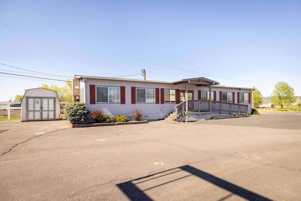 Photo of 3350 6th 4 of 14