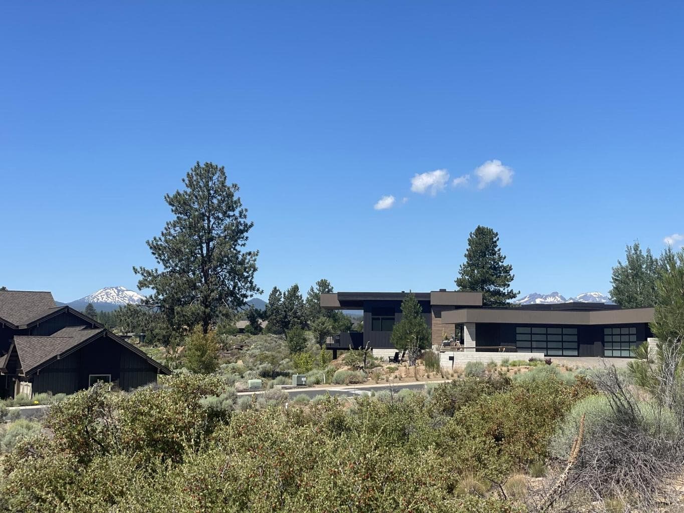 Photo of 61594 Hosmer Lake 1 of 11