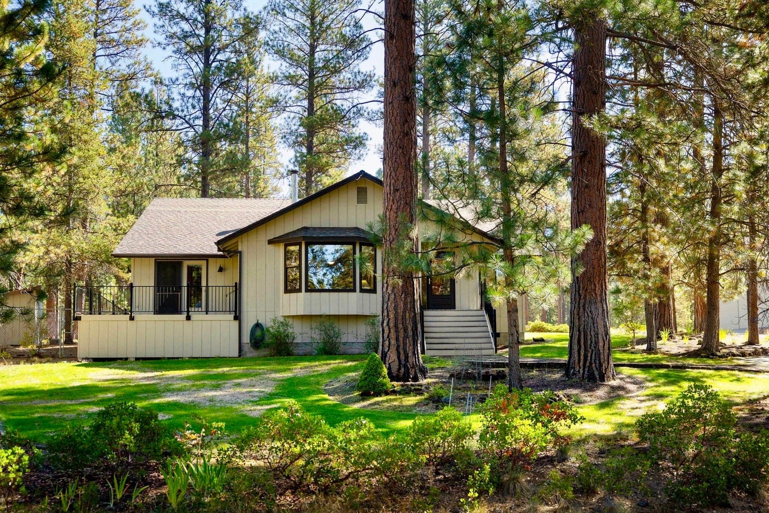 Photo of 53492 Kokanee Way 1 of 37