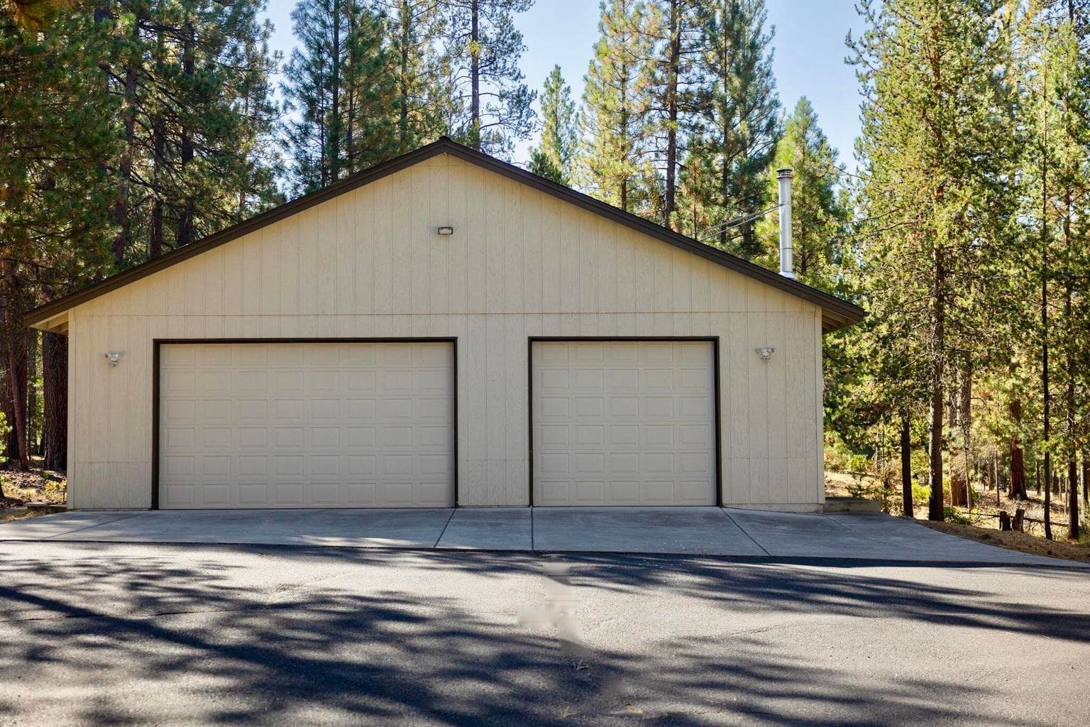 Photo of 53492 Kokanee Way 4 of 37