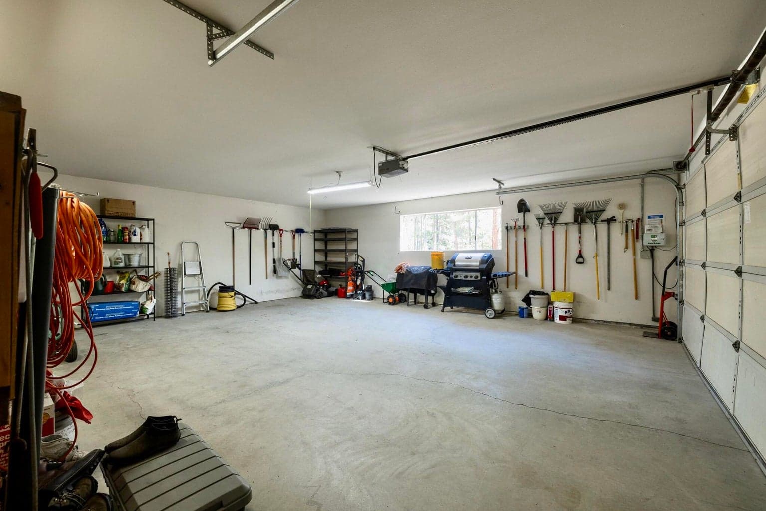 Photo of 53492 Kokanee Way 24 of 37