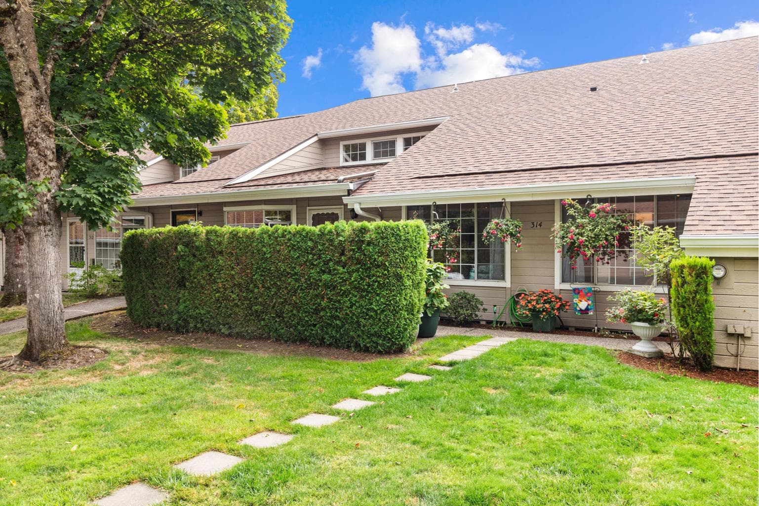 13775 Scholls Ferry, Beaverton, 97008