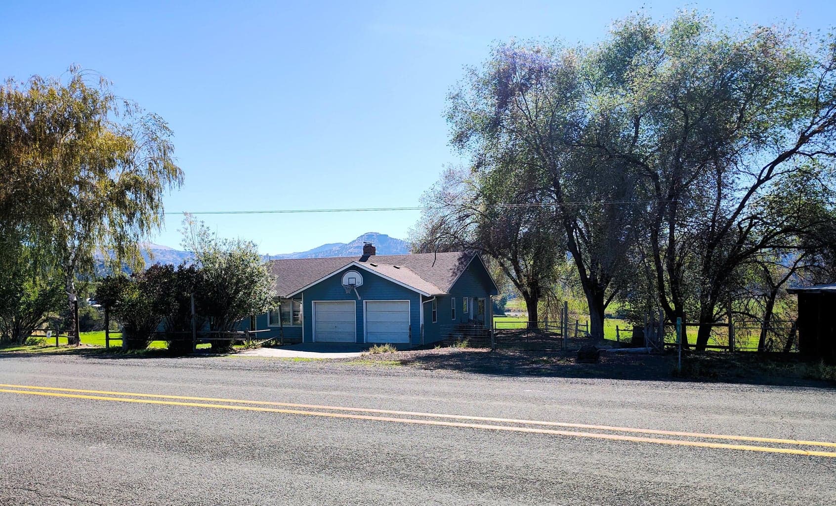 926 Willow, Spray, 97874
