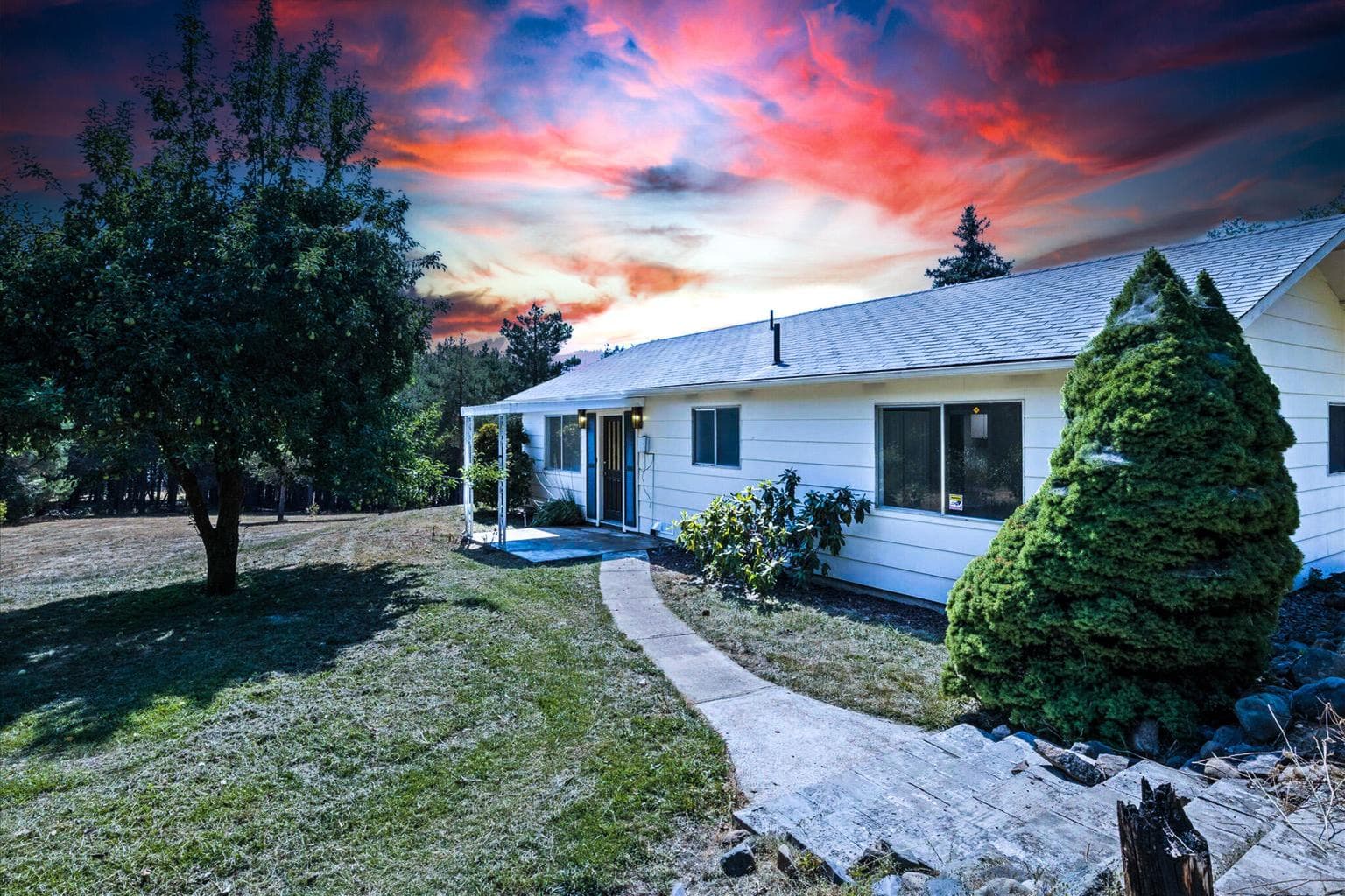 290 Mobley, Azalea, 97410