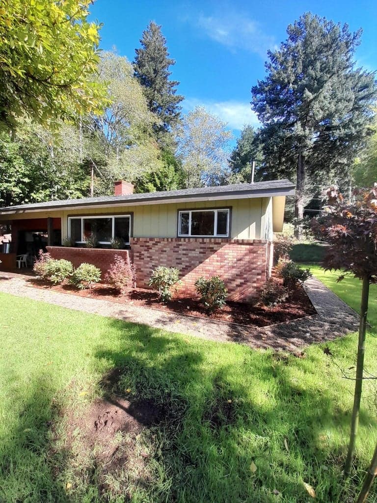 700 Tiara, Lakeside, 97449