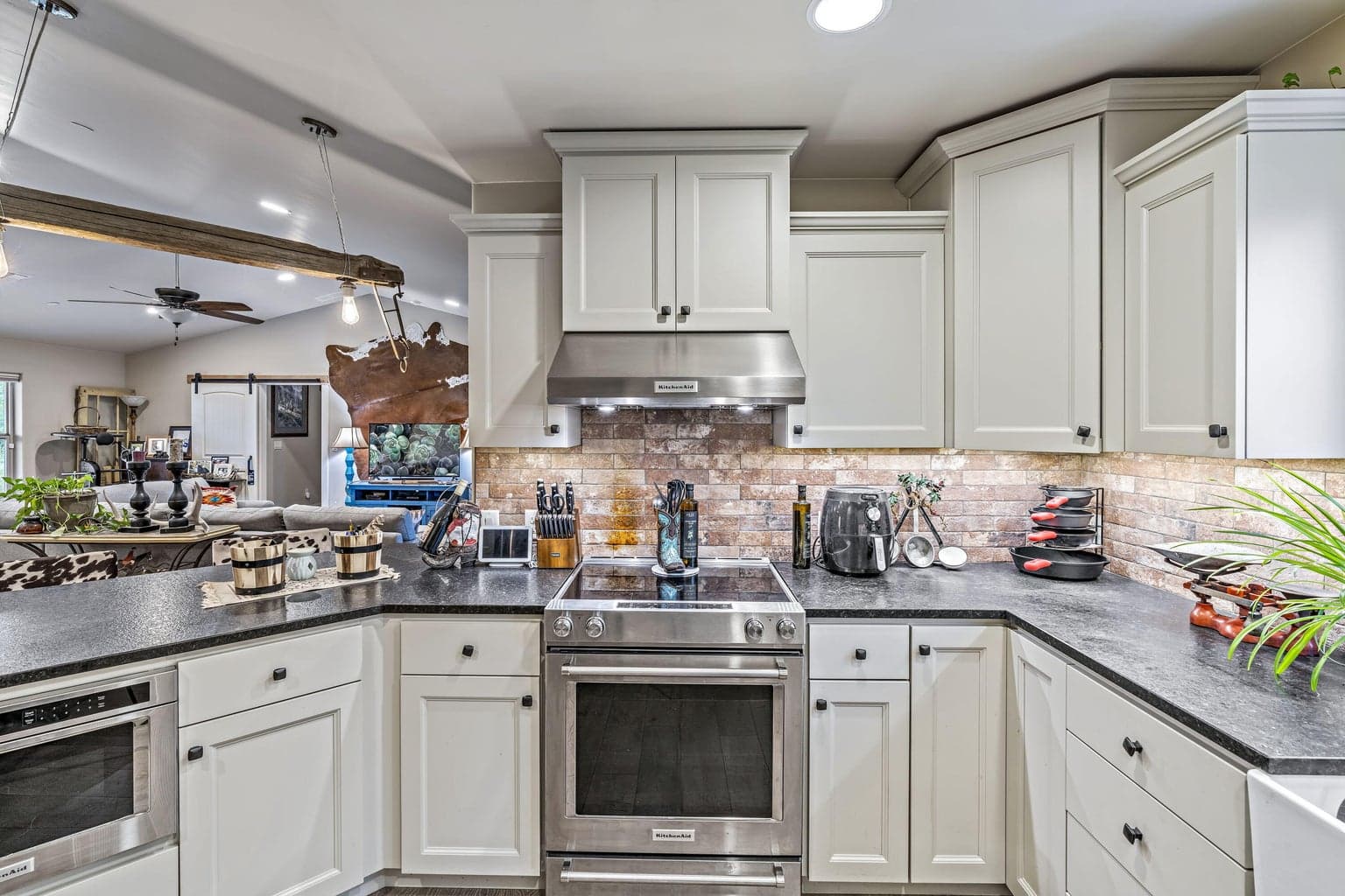 Photo of 6811 SE Riverdance Road 7 of 33