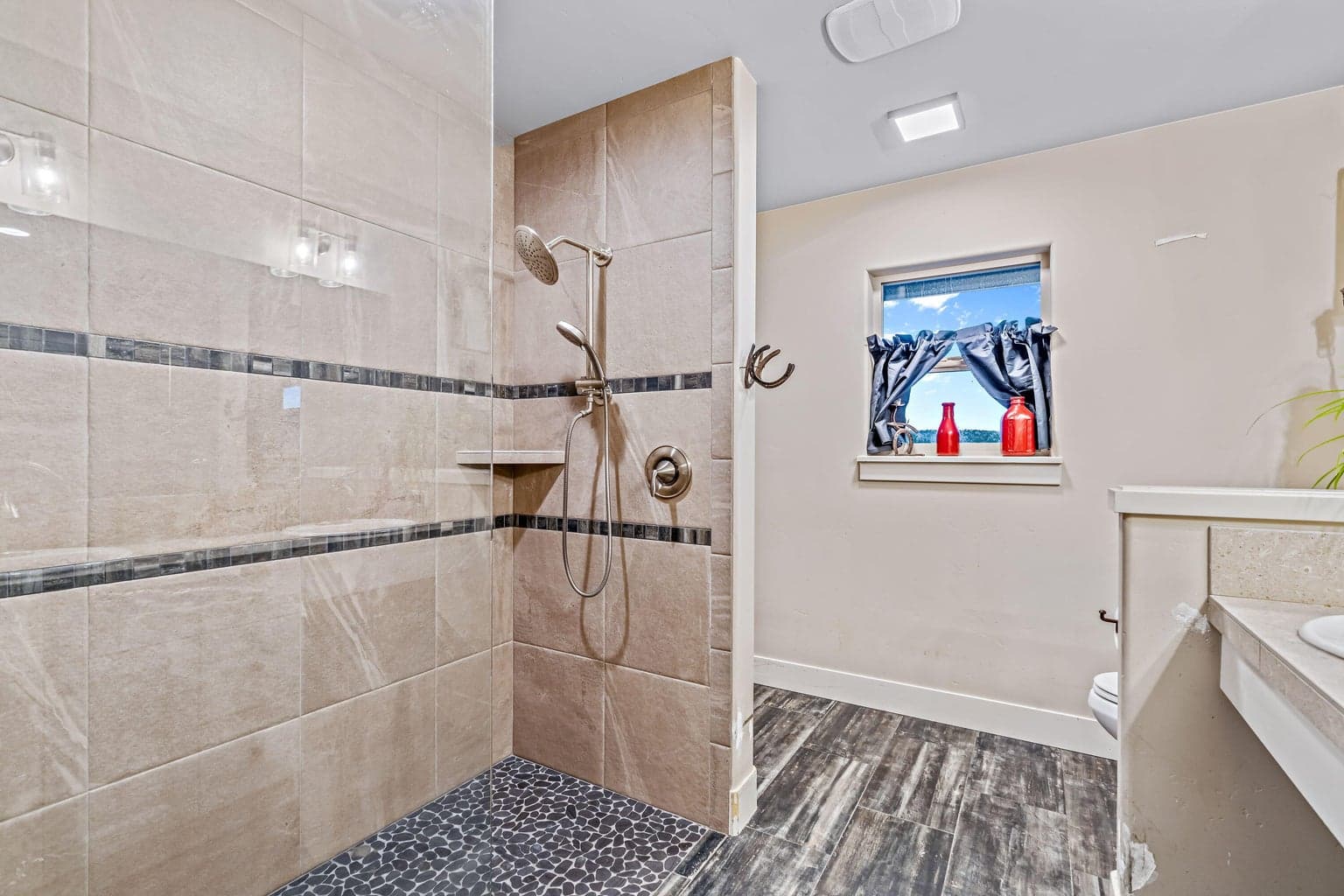 Photo of 6811 SE Riverdance Road 27 of 33