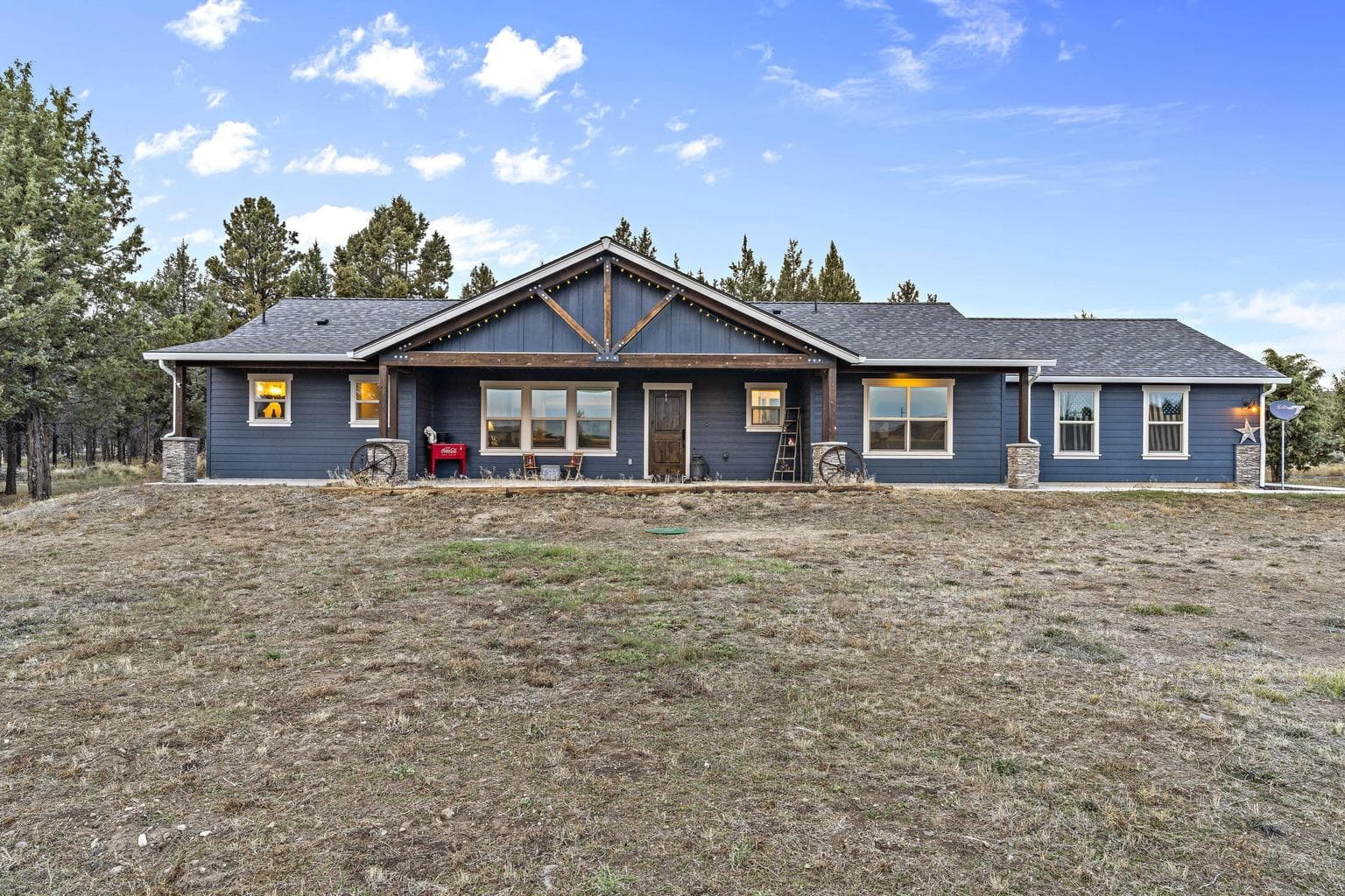 Photo of 6811 SE Riverdance Road 6 of 33