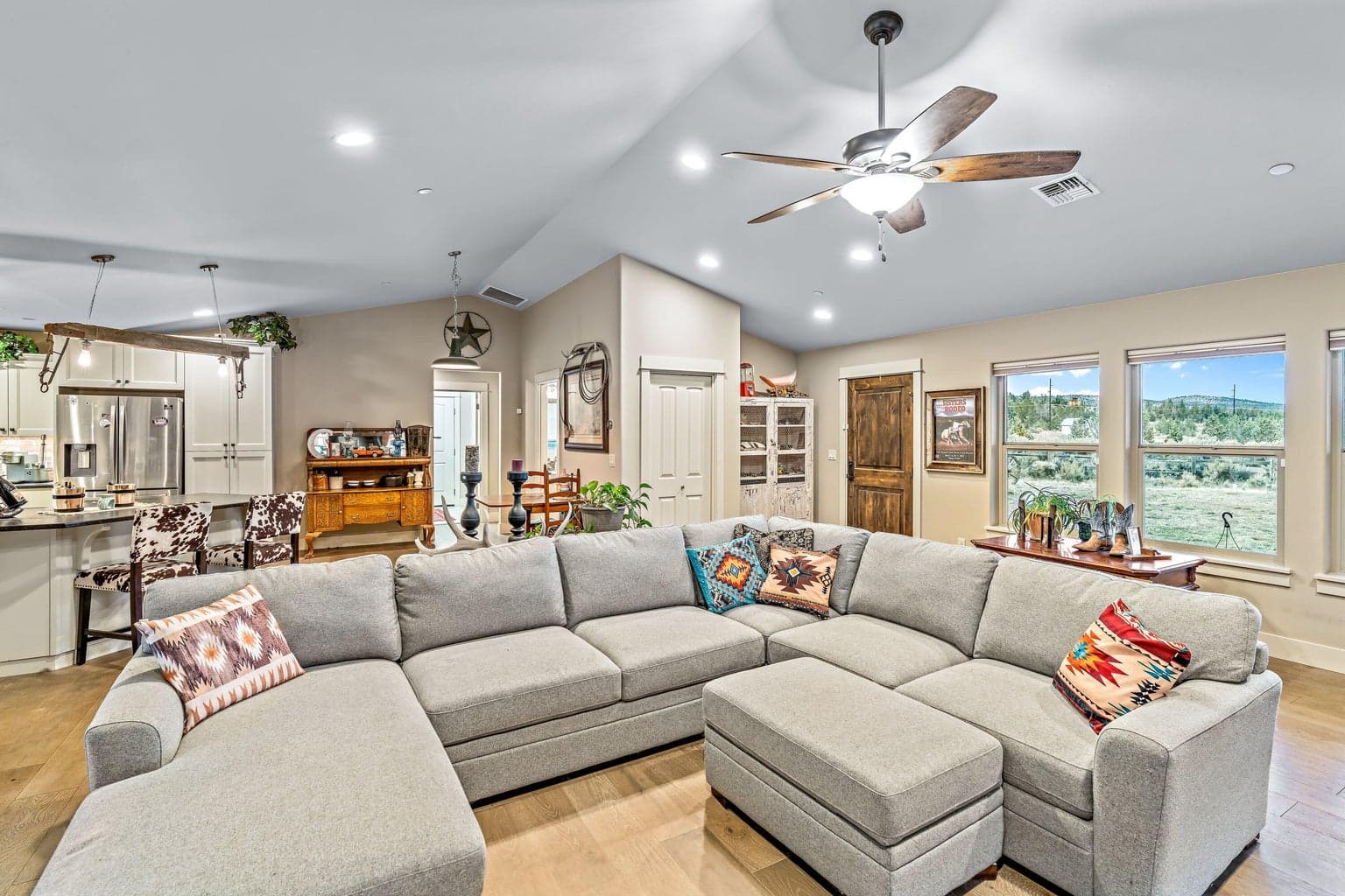 Photo of 6811 SE Riverdance Road 15 of 33