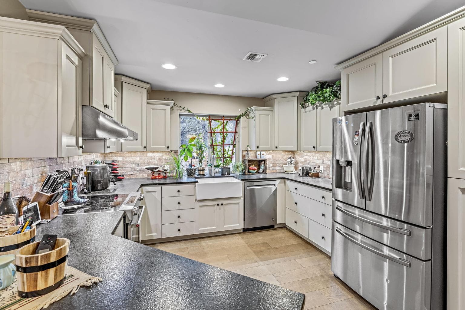 Photo of 6811 SE Riverdance Road 10 of 33