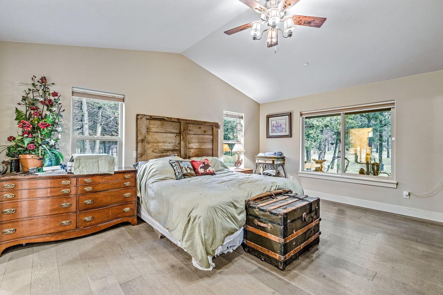 Photo of 6811 SE Riverdance Road 24 of 33