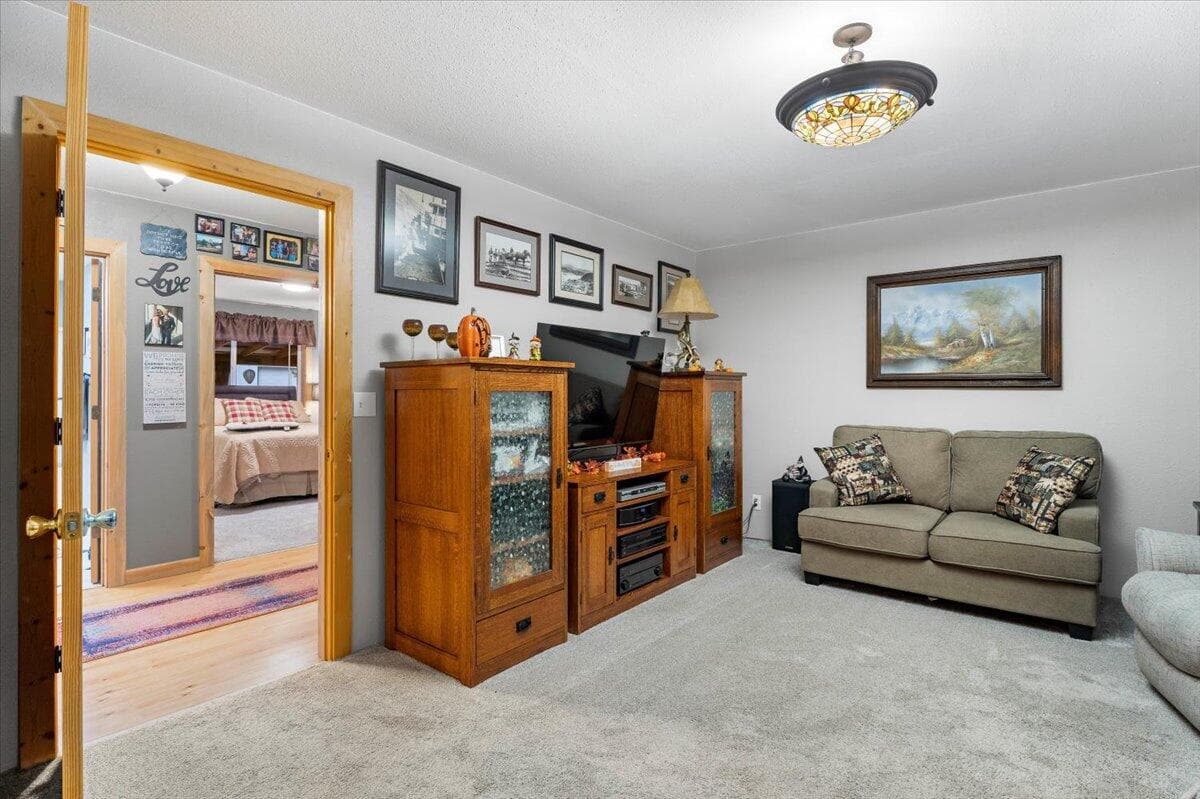 Den/Media Room