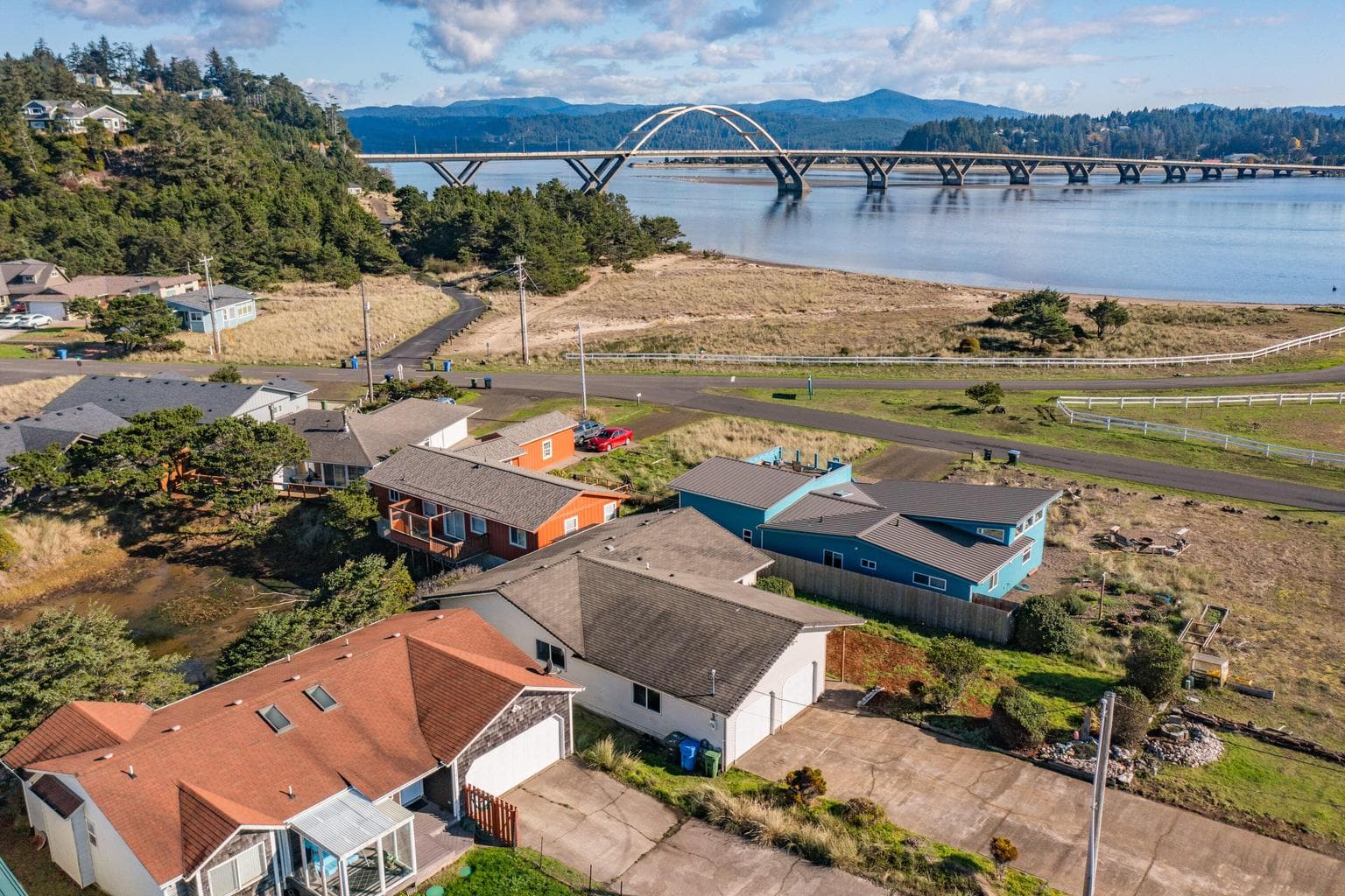 1989 Admiralty, Waldport, 97394