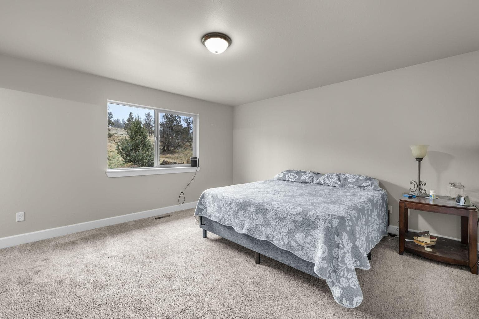 Photo of 2100 SE Sagebrush Drive 15 of 36