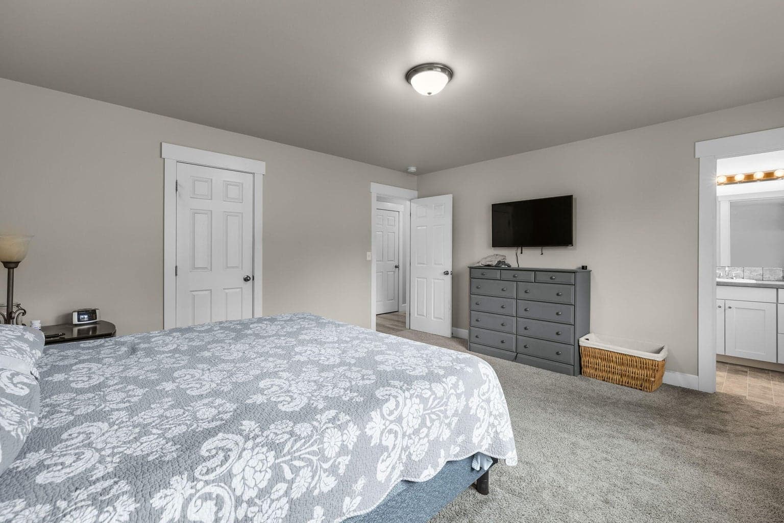 Photo of 2100 SE Sagebrush Drive 16 of 36