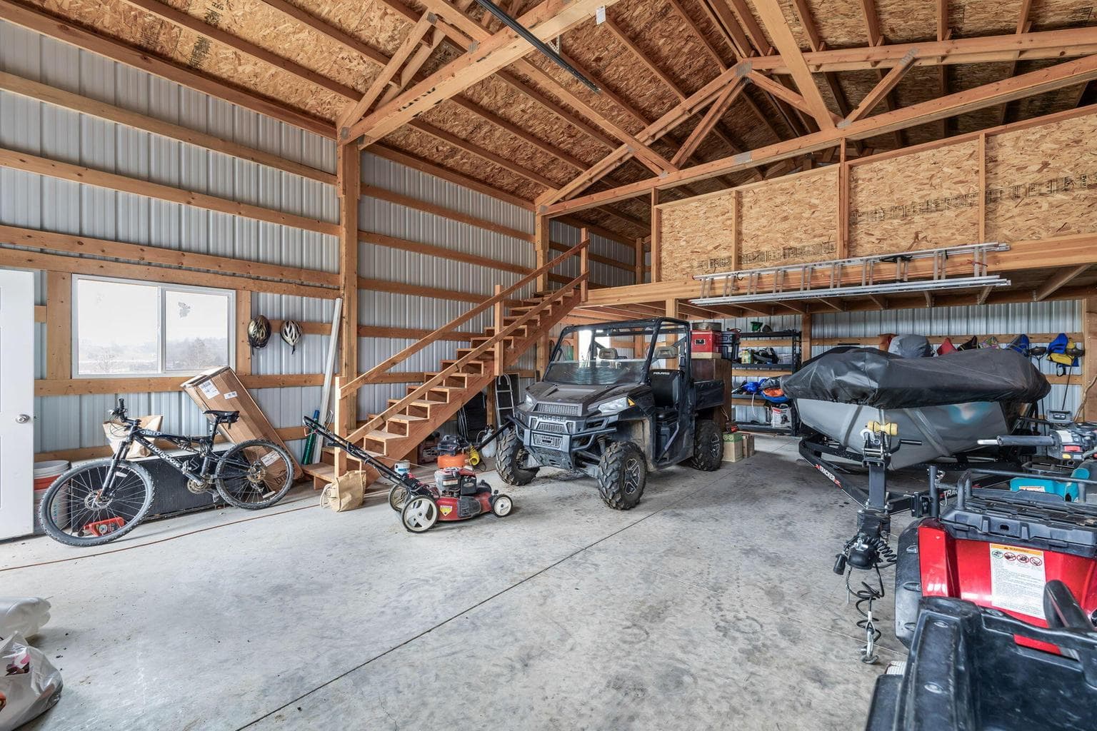 Photo of 2100 SE Sagebrush Drive 32 of 36
