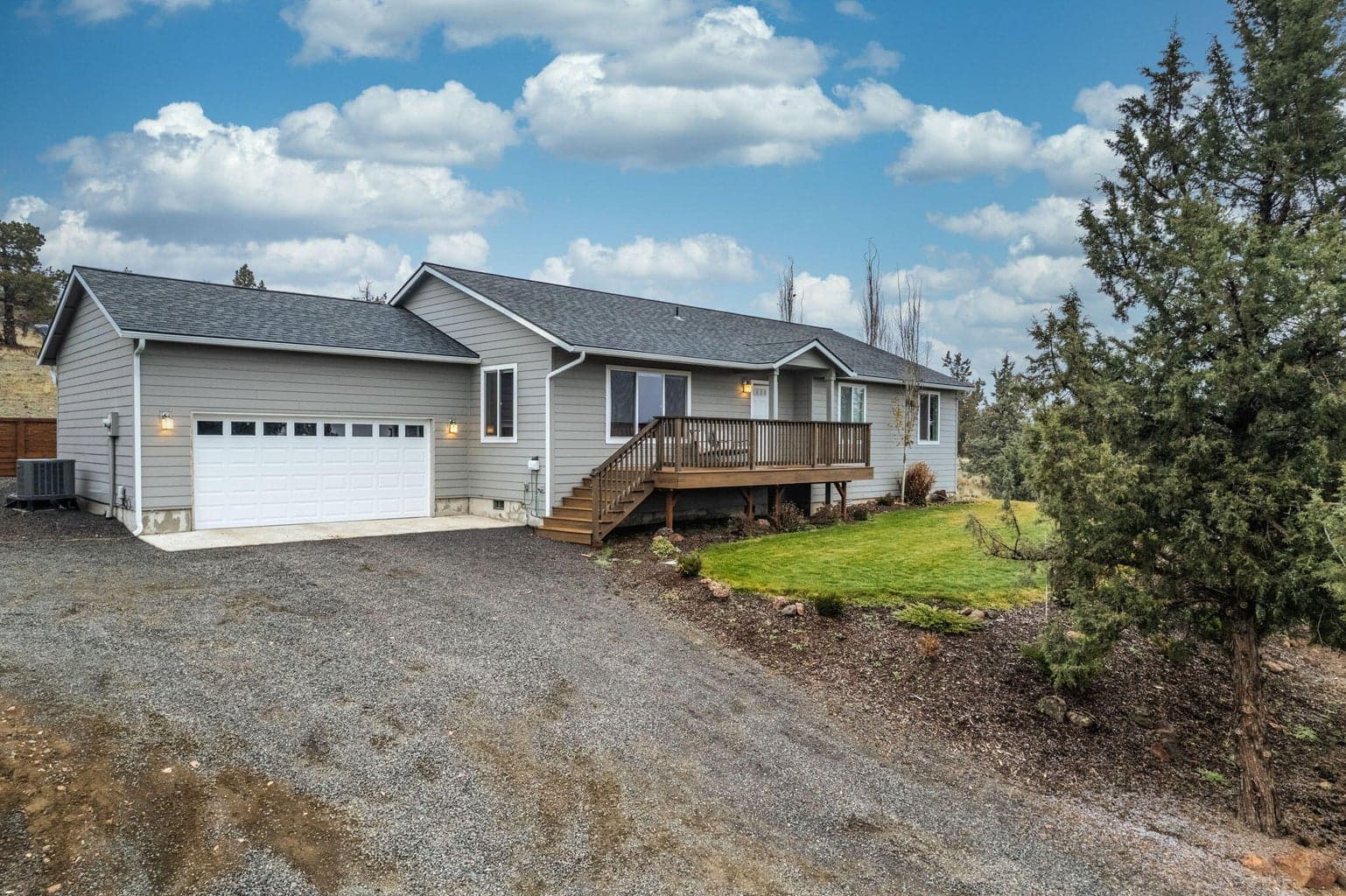 Photo of 2100 SE Sagebrush Drive 19 of 36