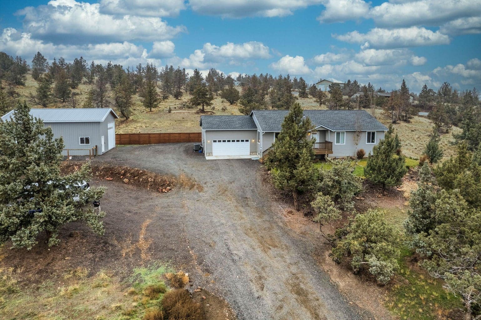 Photo of 2100 SE Sagebrush Drive 20 of 36