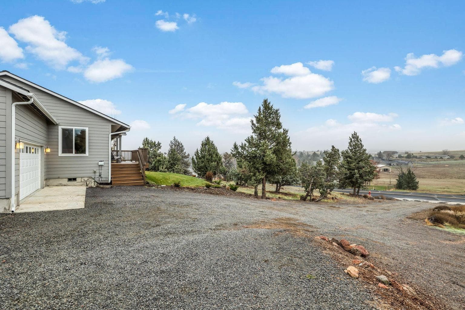 Photo of 2100 SE Sagebrush Drive 24 of 36