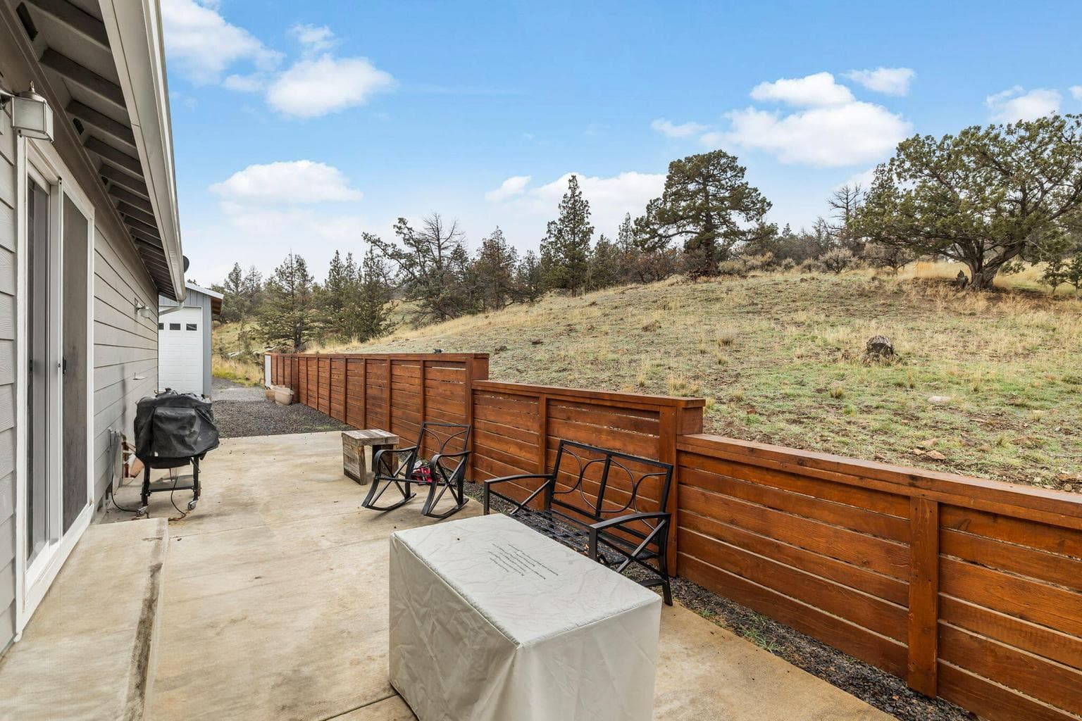 Photo of 2100 SE Sagebrush Drive 30 of 36