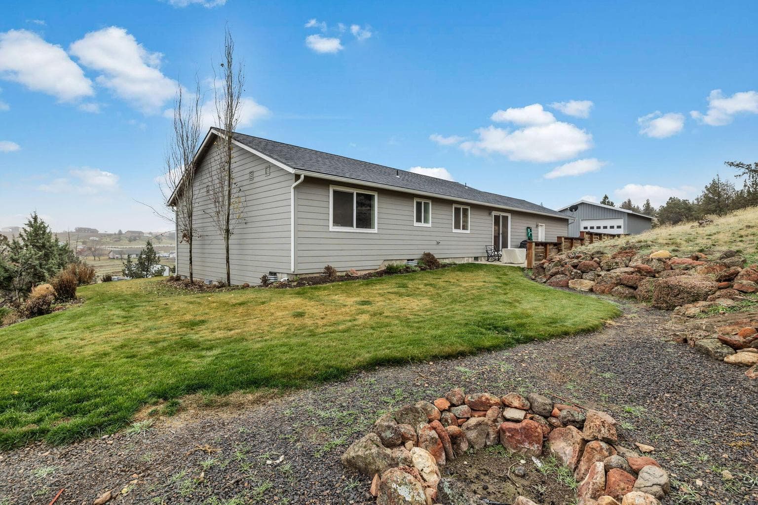 Photo of 2100 SE Sagebrush Drive 26 of 36