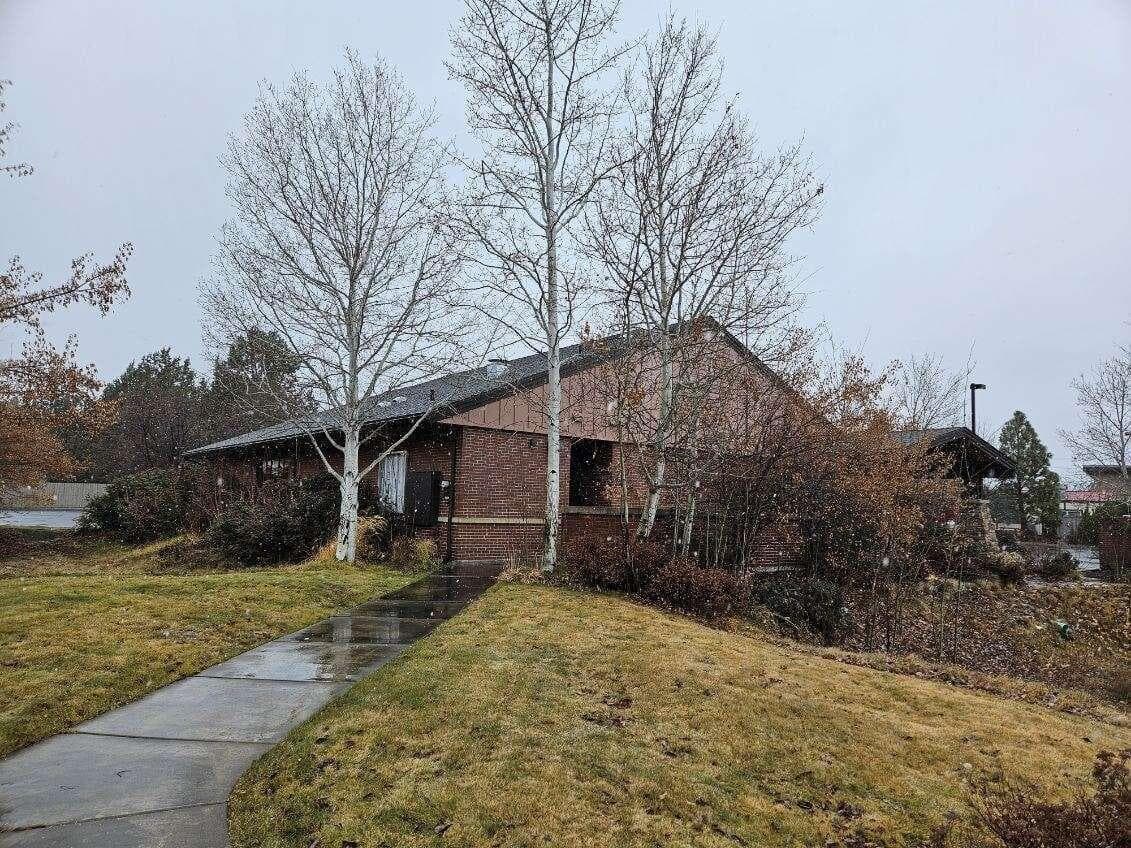Photo of 735 Purcell 4 of 4