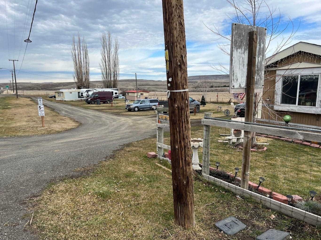 Photo of 265 HWY 395 5 of 24
