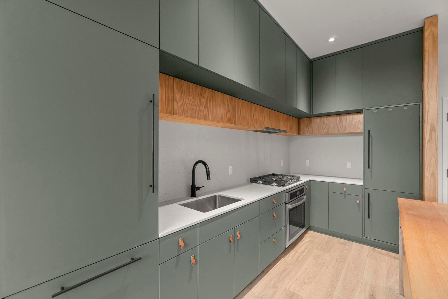Photo of 2745 NW Ordway Avenue 13 of 29