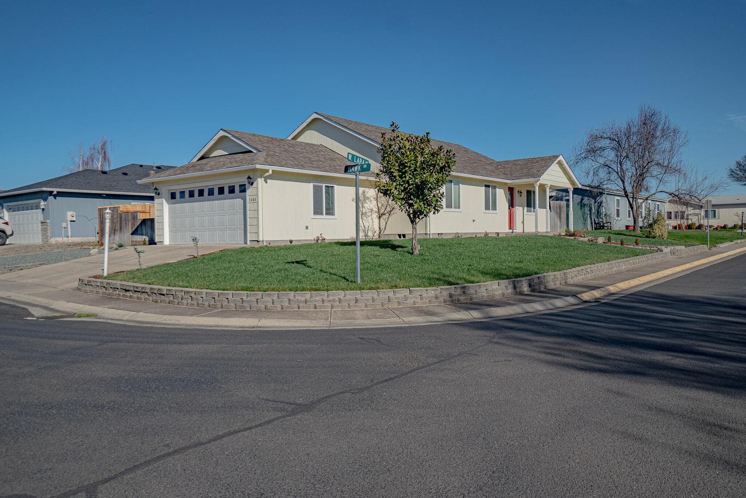 1141 Hawk, Central Point, 97502