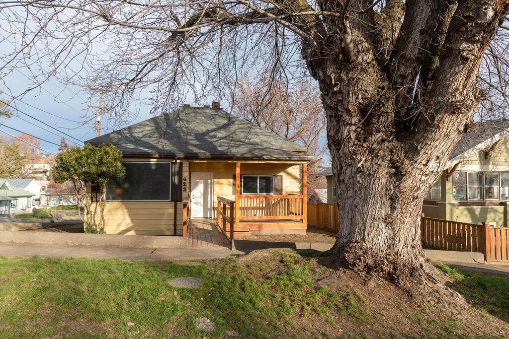 422 8th, Pendleton, 97801