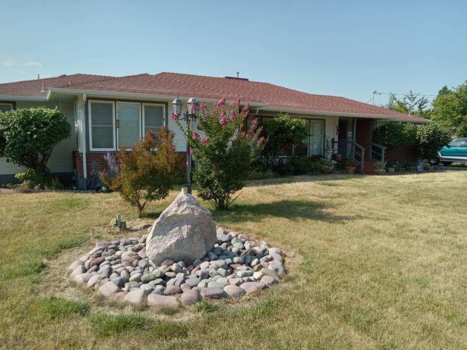 438 FOURTH, Riddle, 97469