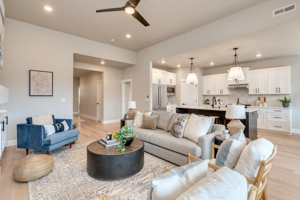 Photo of 4021 SW 47th Place 7 of 38