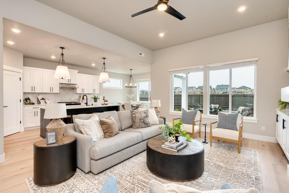Photo of 4021 47th 5 of 38