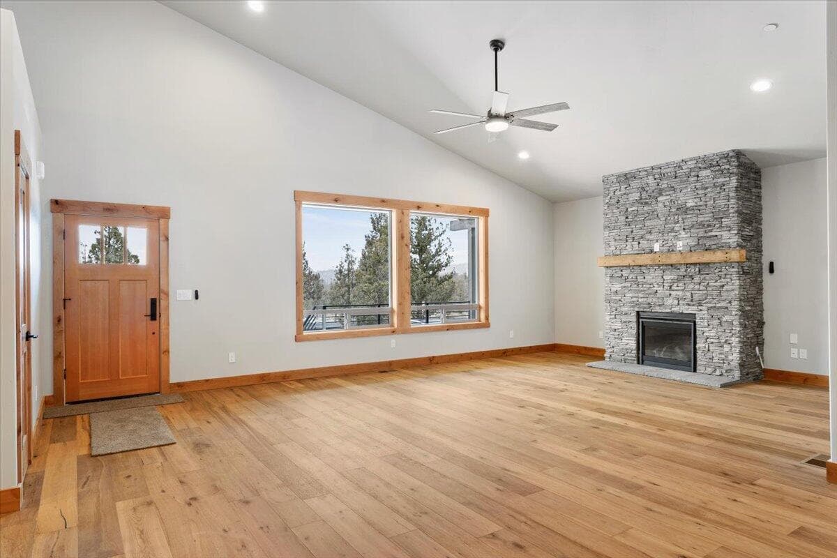 Photo of 7680 SE Madison Avenue 12 of 46
