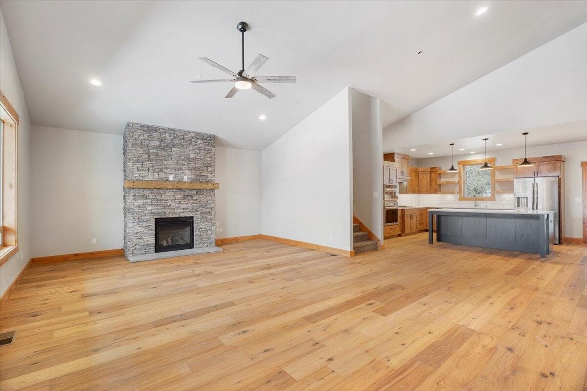 Photo of 7680 SE Madison Avenue 13 of 46