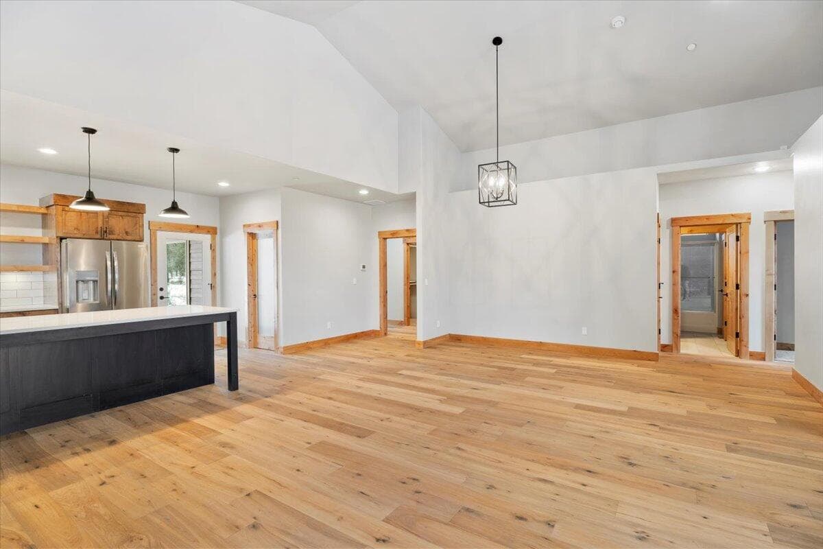 Photo of 7680 SE Madison Avenue 25 of 46