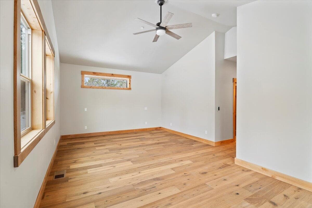 Photo of 7680 SE Madison Avenue 33 of 46