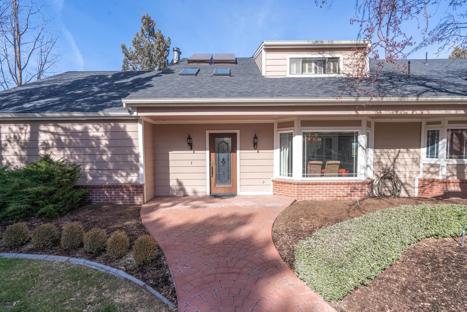 Photo of 7265 Falcon Crest Drive 7 of 111