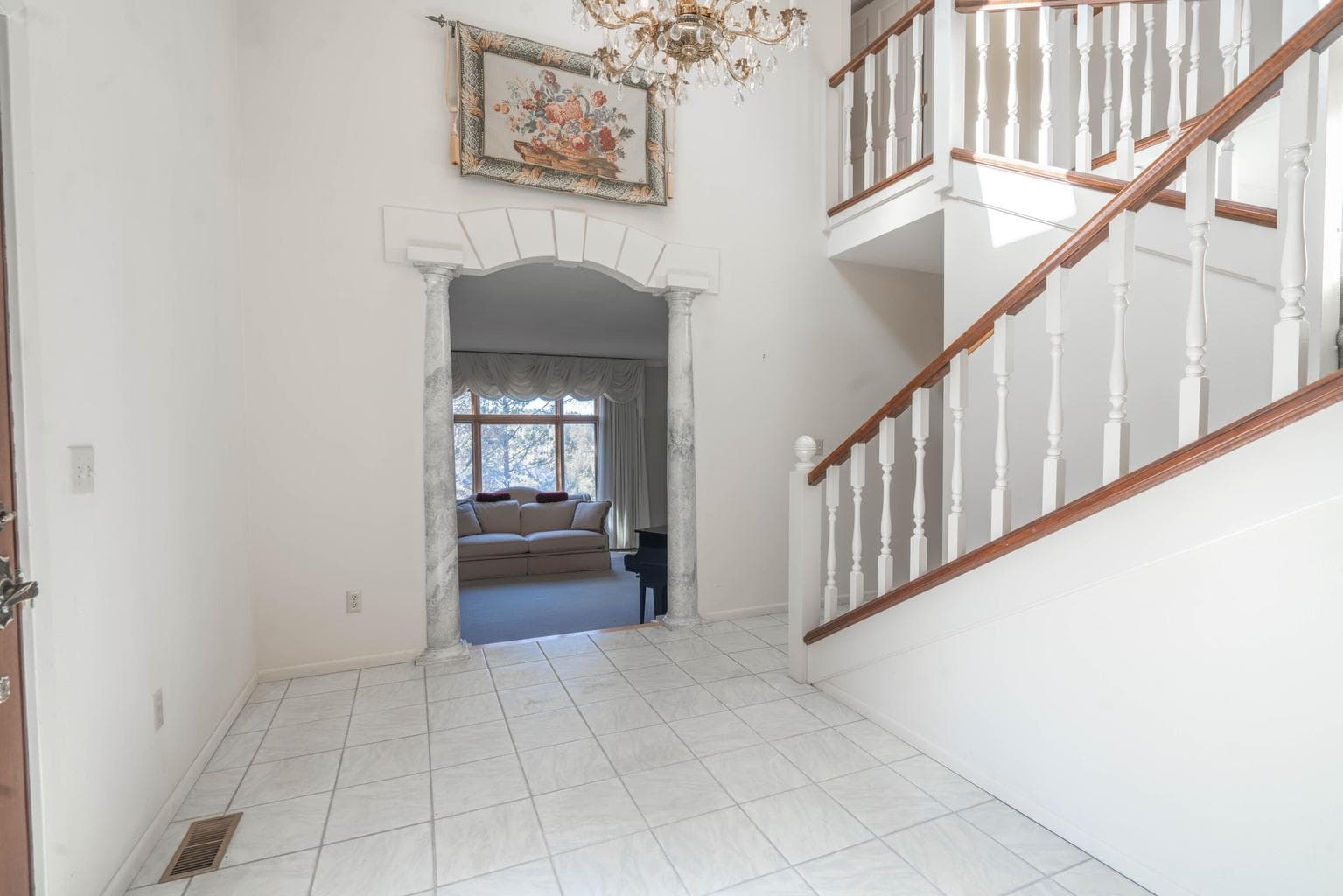 Photo of 7265 Falcon Crest Drive 8 of 111