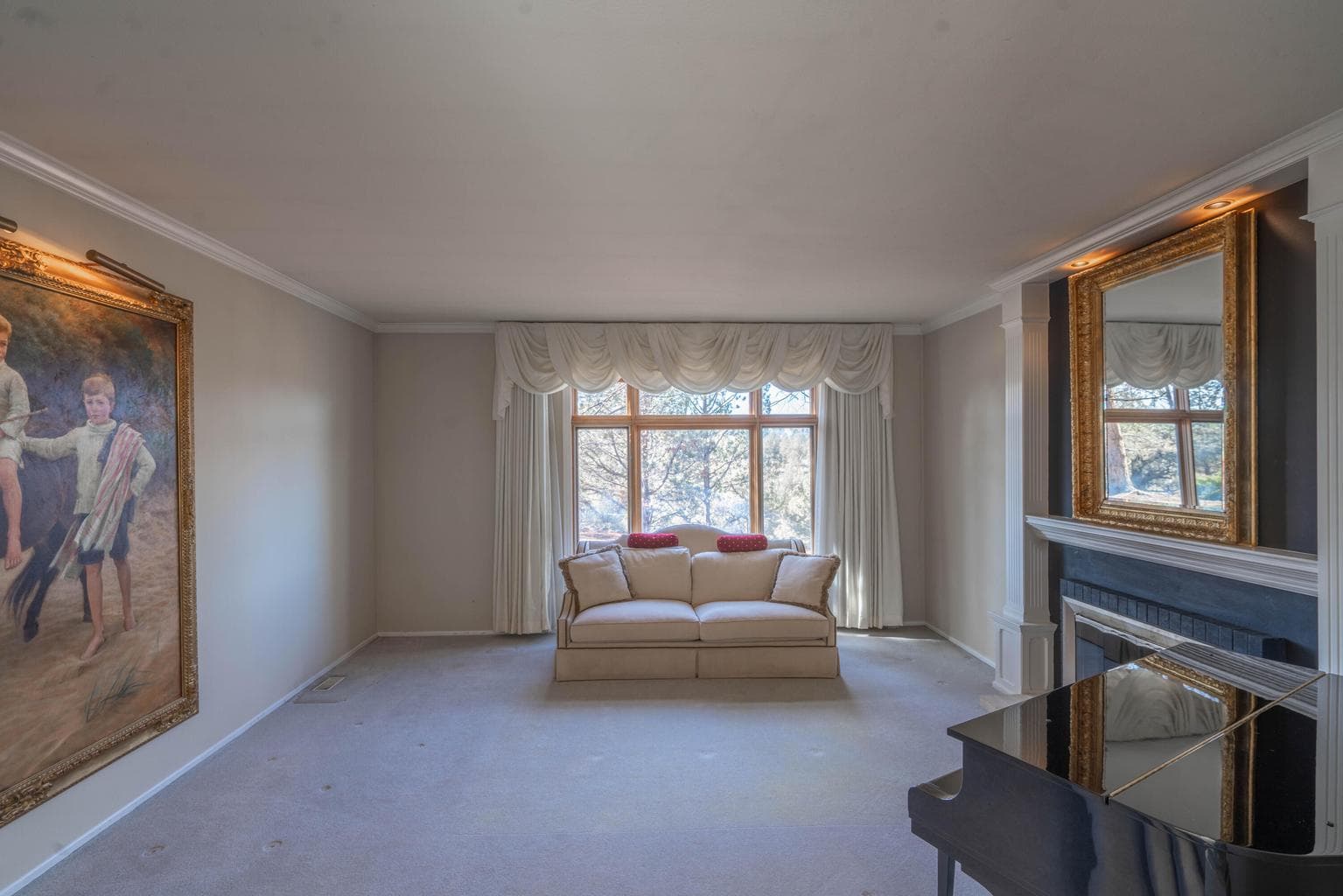 Photo of 7265 Falcon Crest Drive 9 of 111