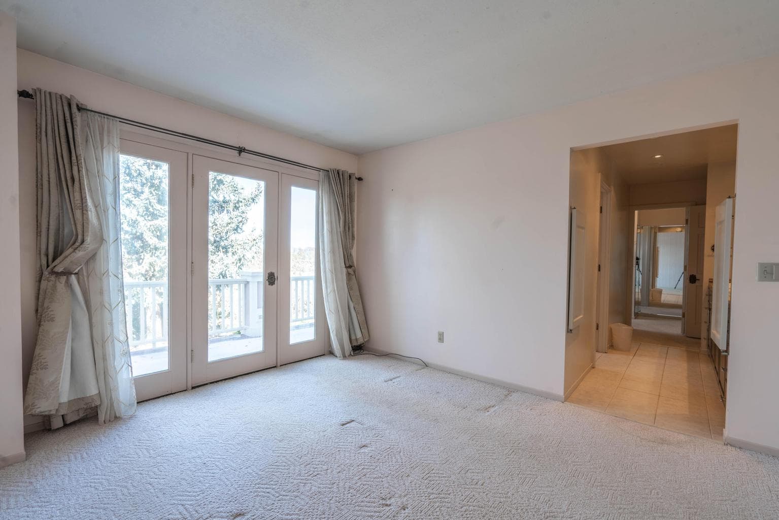 Photo of 7265 Falcon Crest Drive 31 of 111