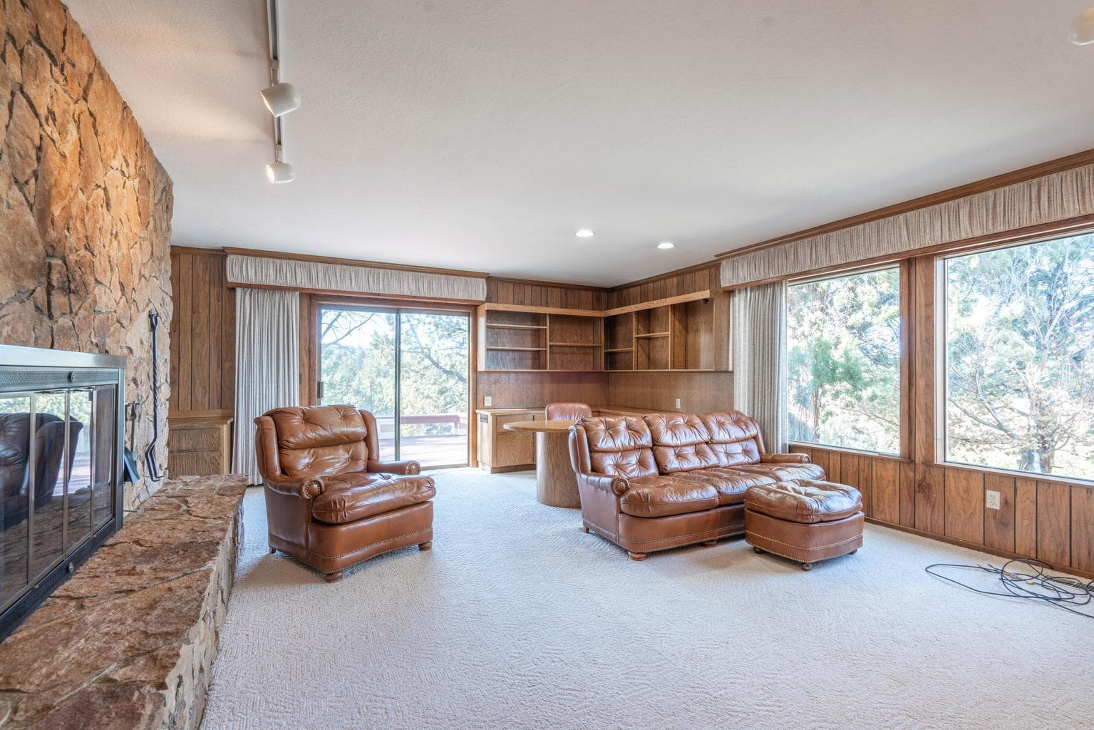 Photo of 7265 Falcon Crest Drive 37 of 111