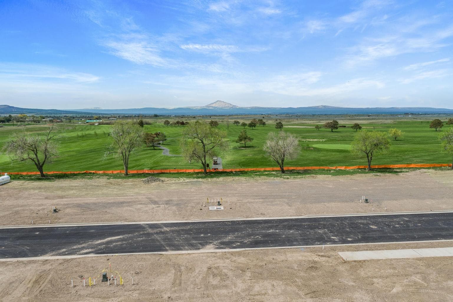 Photo of 320 NW Monte Vista Avenue 39 of 40