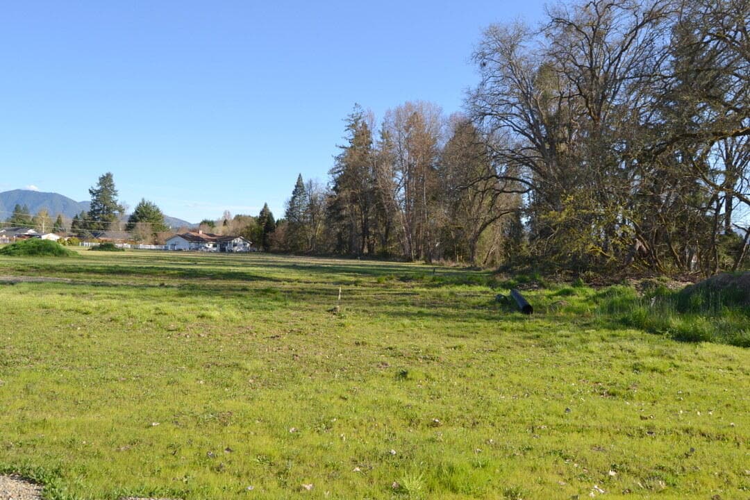 Photo of Lot 2 Gerald 3 of 13