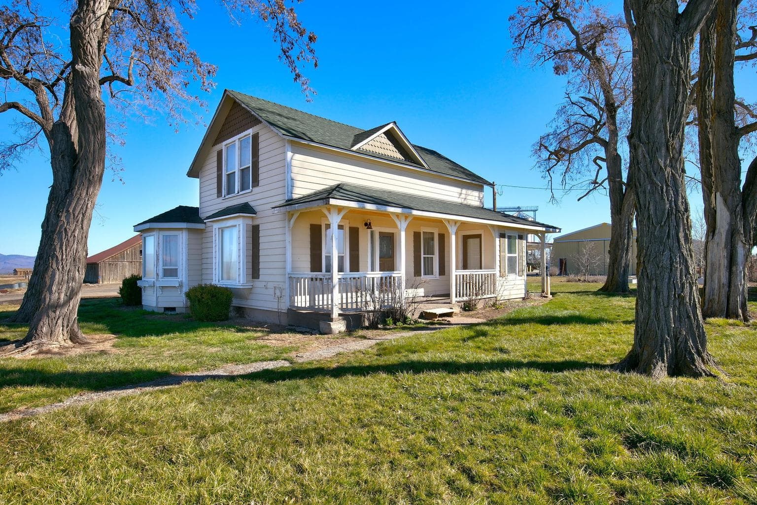 Photo of 9619 NW Columbia Drive 24 of 161