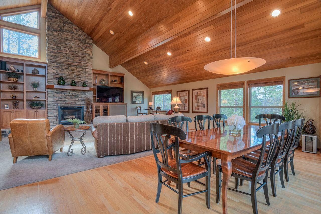 Photo of 58097 McNary Lane 3 of 36