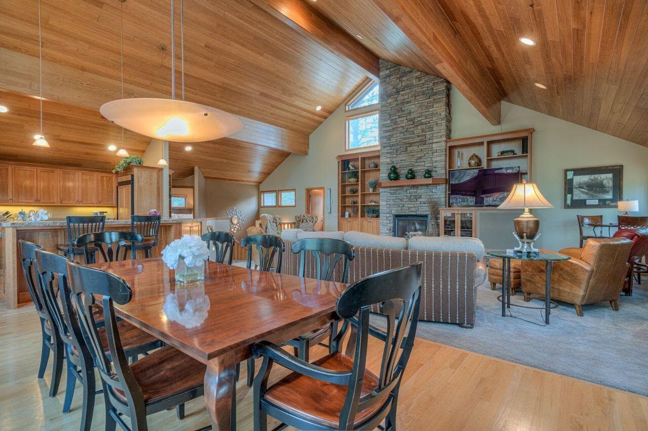 Photo of 58097 McNary Lane 2 of 36
