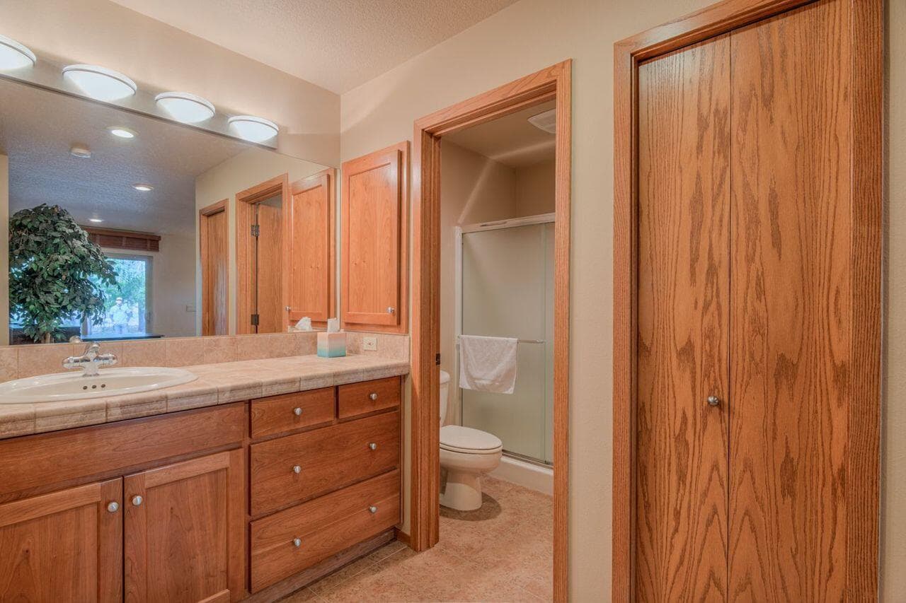 Photo of 58097 McNary Lane 19 of 36