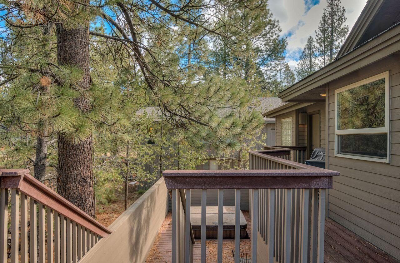Photo of 58097 McNary Lane 32 of 36
