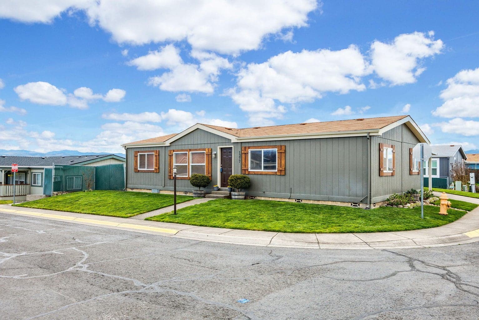 1277 Nadia, Central Point, 97502